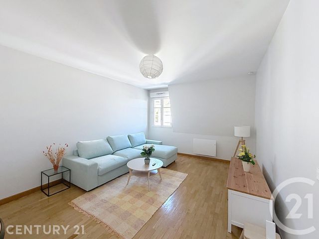 Appartement F2 &agrave; louer - 2 pi&egrave;ces - 53 m2 - Noisy Le Grand - 93 - ILE-DE-FRANCE