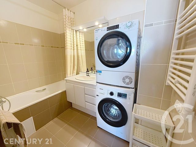 Appartement F2 &agrave; louer - 2 pi&egrave;ces - 53 m2 - Noisy Le Grand - 93 - ILE-DE-FRANCE