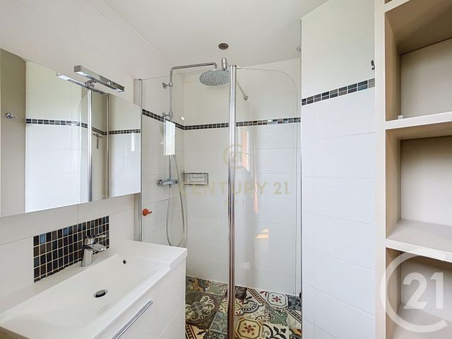Appartement Duplex &agrave; vendre - 5 pi&egrave;ces - 124,15 m2 - Noisy Le Grand - 93 - ILE-DE-FRANCE