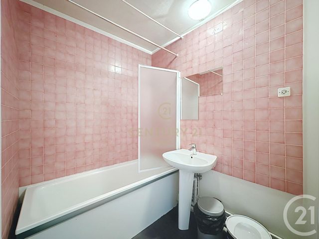 Appartement F4 &agrave; vendre - 4 pi&egrave;ces - 79,92 m2 - Noisy Le Grand - 93 - ILE-DE-FRANCE