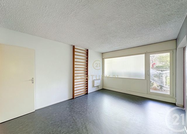 Appartement F4 &agrave; vendre - 4 pi&egrave;ces - 79,92 m2 - Noisy Le Grand - 93 - ILE-DE-FRANCE