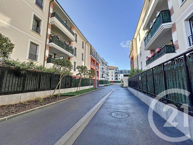 Appartement F3 &agrave; vendre - 3 pi&egrave;ces - 57,32 m2 - Noisy Le Grand - 93 - ILE-DE-FRANCE