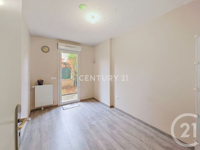 Appartement F3 &agrave; vendre - 3 pi&egrave;ces - 57,32 m2 - Noisy Le Grand - 93 - ILE-DE-FRANCE