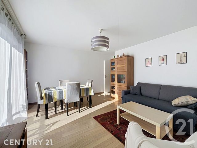 Appartement F4 &agrave; vendre - 4 pi&egrave;ces - 70,30 m2 - Noisy Le Grand - 93 - ILE-DE-FRANCE