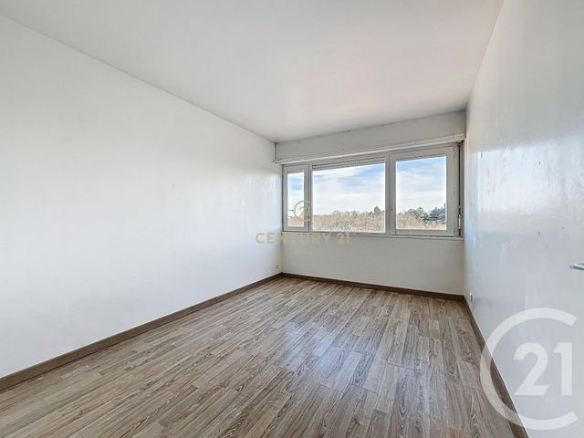 Appartement F4 &agrave; vendre - 4 pi&egrave;ces - 80,69 m2 - Noisy Le Grand - 93 - ILE-DE-FRANCE