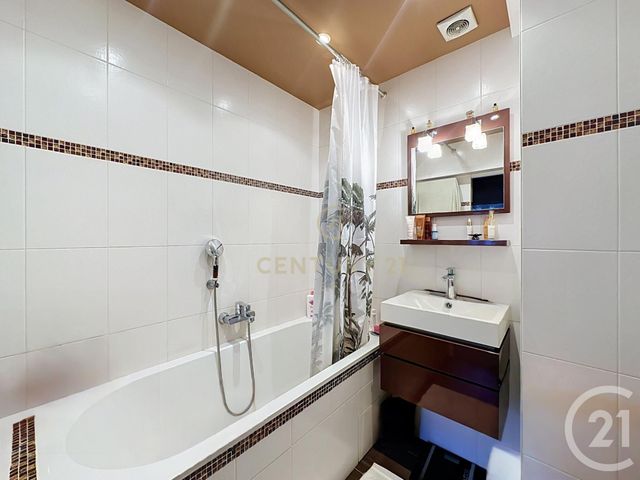 Maison &agrave; vendre - 7 pi&egrave;ces - 178 m2 - Noisy Le Grand - 93 - ILE-DE-FRANCE