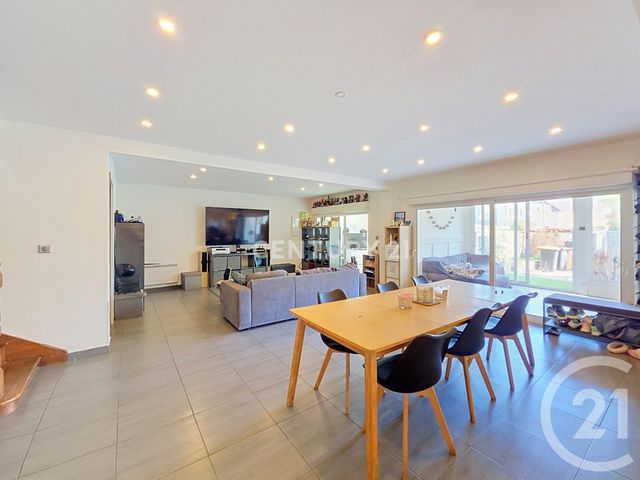 Maison &agrave; vendre - 5 pi&egrave;ces - 156,11 m2 - Noisy Le Grand - 93 - ILE-DE-FRANCE