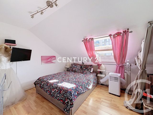 Maison &agrave; vendre - 6 pi&egrave;ces - 97 m2 - Noisy Le Grand - 93 - ILE-DE-FRANCE