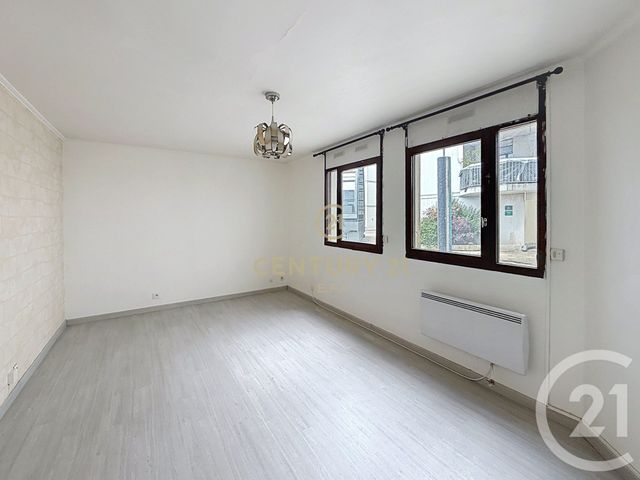 Appartement F2 &agrave; louer - 2 pi&egrave;ces - 47,52 m2 - Noisy Le Grand - 93 - ILE-DE-FRANCE