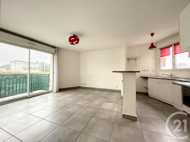 Appartement F2 à vendre - 2 pièces - 40 m2 - Noisy Le Grand - 93 - ILE-DE-FRANCE