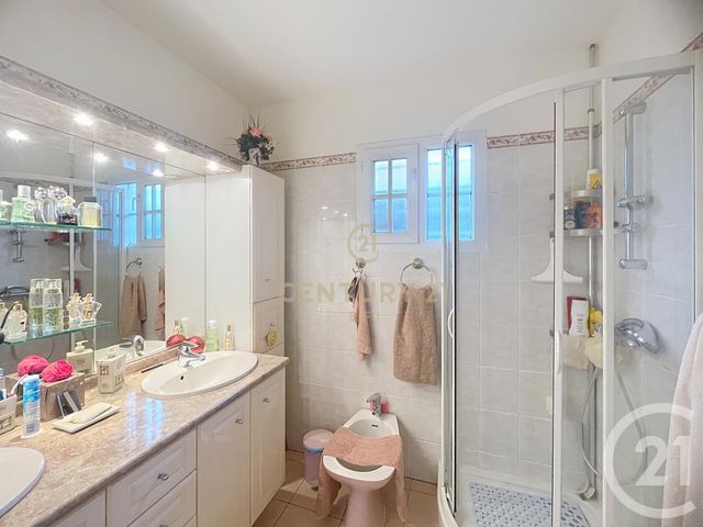 Maison &agrave; vendre - 5 pi&egrave;ces - 140 m2 - Noisy Le Grand - 93 - ILE-DE-FRANCE