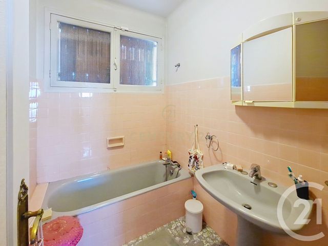 Maison &agrave; vendre - 7 pi&egrave;ces - 150 m2 - Noisy Le Grand - 93 - ILE-DE-FRANCE