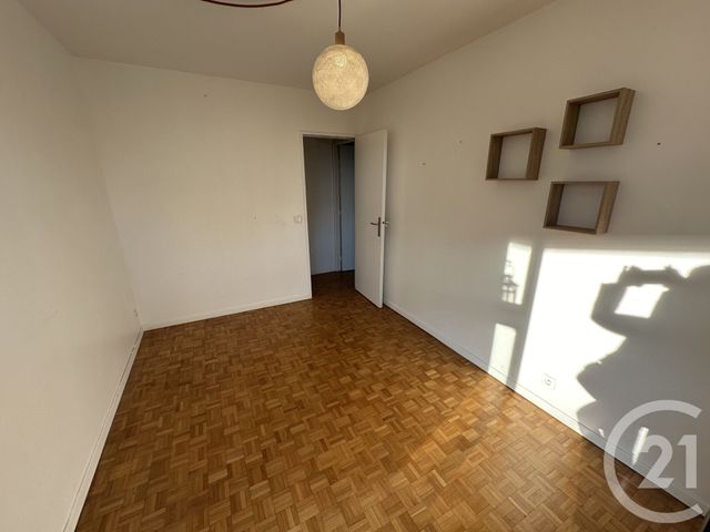 Appartement F3 &agrave; louer - 3 pi&egrave;ces - 72,24 m2 - Noisy Le Grand - 93 - ILE-DE-FRANCE