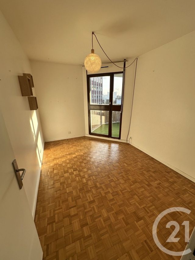 Appartement F3 &agrave; louer - 3 pi&egrave;ces - 72,24 m2 - Noisy Le Grand - 93 - ILE-DE-FRANCE