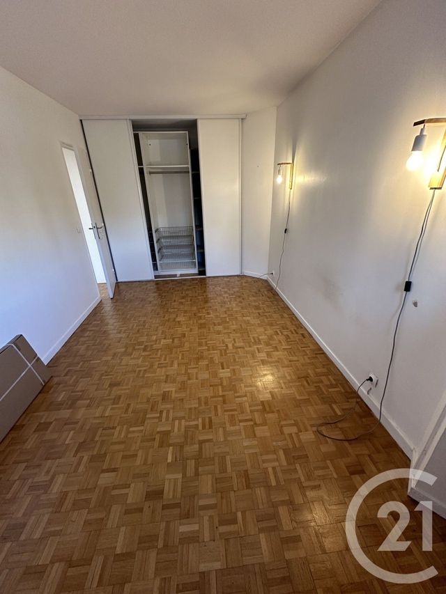 Appartement F3 &agrave; louer - 3 pi&egrave;ces - 72,24 m2 - Noisy Le Grand - 93 - ILE-DE-FRANCE