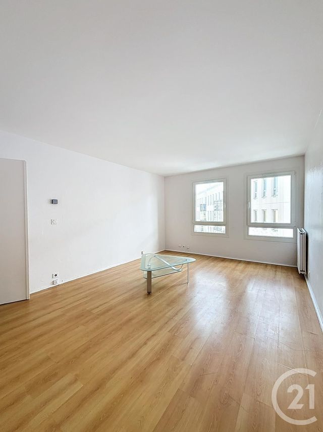Appartement F3 à vendre - 3 pièces - 60 m2 - Noisy Le Grand - 93 - ILE-DE-FRANCE