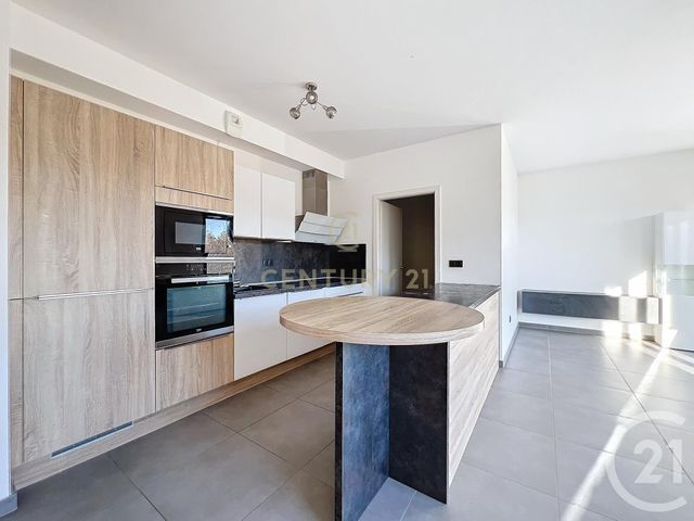 Appartement F3 à vendre - 3 pièces - 55 m2 - Noisy Le Grand - 93 - ILE-DE-FRANCE