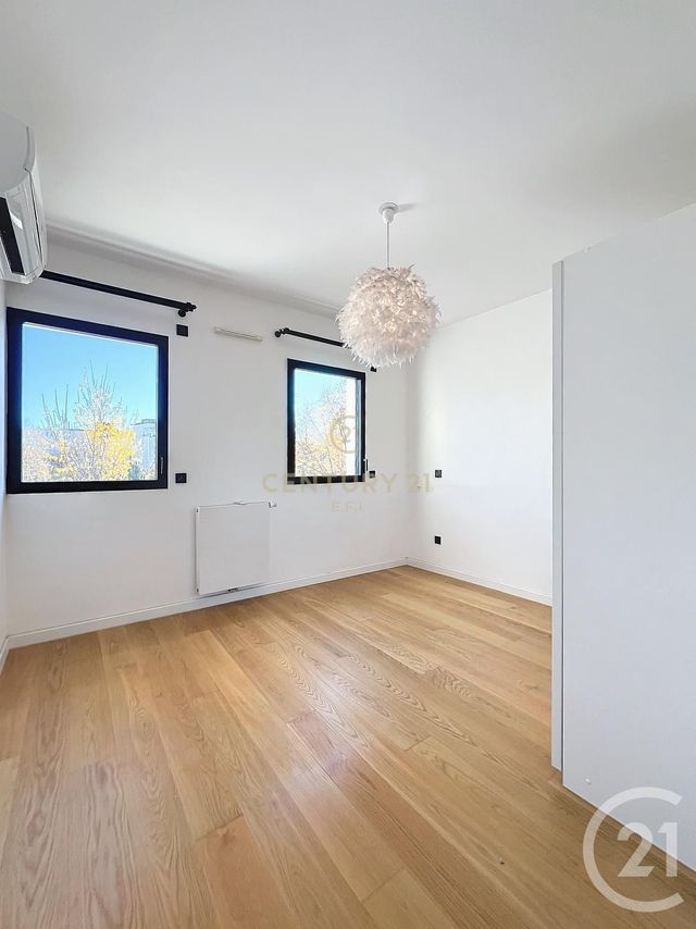 Appartement F3 à vendre - 3 pièces - 55 m2 - Noisy Le Grand - 93 - ILE-DE-FRANCE