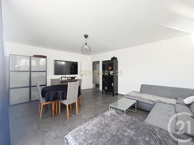 Appartement F4 à vendre - 4 pièces - 83,02 m2 - Noisy Le Grand - 93 - ILE-DE-FRANCE