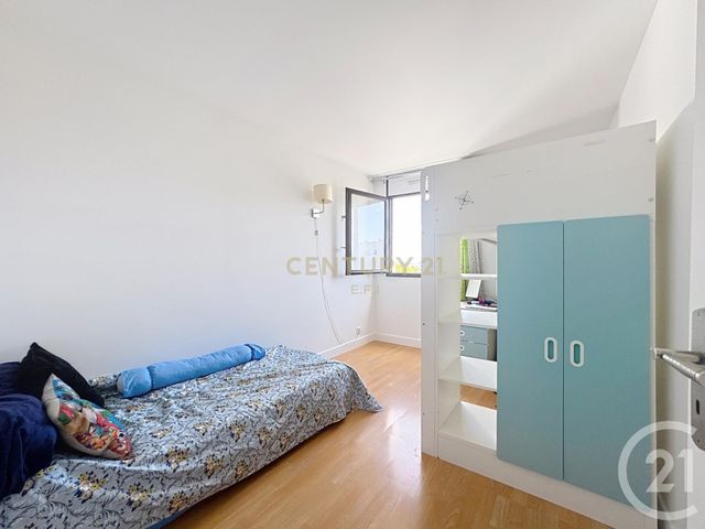 Appartement F4 à vendre - 4 pièces - 83,02 m2 - Noisy Le Grand - 93 - ILE-DE-FRANCE