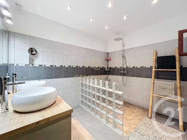 Maison à vendre - 5 pièces - 117 m2 - Noisy Le Grand - 93 - ILE-DE-FRANCE