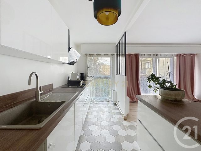 Appartement F4 &agrave; vendre - 4 pi&egrave;ces - 70,02 m2 - Noisy Le Grand - 93 - ILE-DE-FRANCE