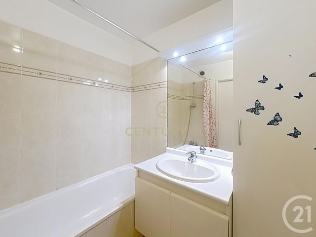 Appartement F3 &agrave; vendre - 3 pi&egrave;ces - 67,79 m2 - Noisy Le Grand - 93 - ILE-DE-FRANCE