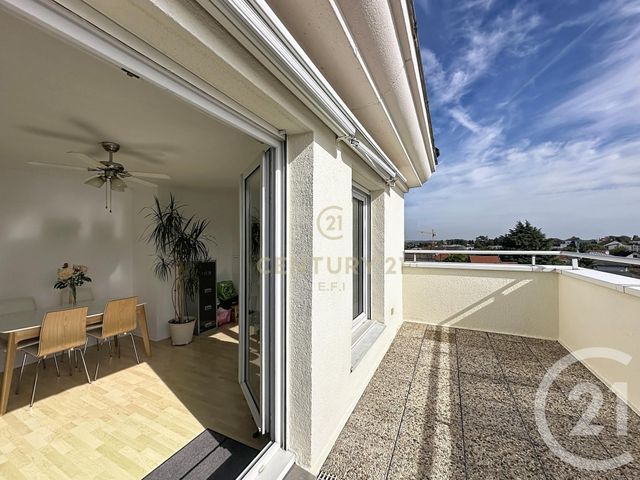 Appartement Duplex &agrave; vendre - 4 pi&egrave;ces - 97,44 m2 - Noisy Le Grand - 93 - ILE-DE-FRANCE