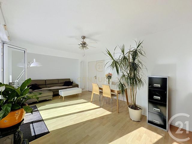 Appartement Duplex &agrave; vendre - 4 pi&egrave;ces - 97,44 m2 - Noisy Le Grand - 93 - ILE-DE-FRANCE