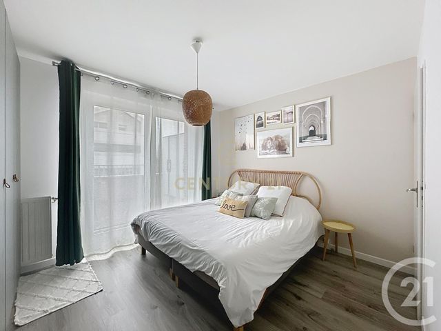 Appartement F4 &agrave; vendre - 4 pi&egrave;ces - 76,74 m2 - Neuilly Sur Marne - 93 - ILE-DE-FRANCE