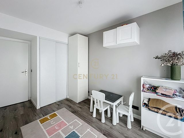 Appartement F4 &agrave; vendre - 4 pi&egrave;ces - 76,74 m2 - Neuilly Sur Marne - 93 - ILE-DE-FRANCE