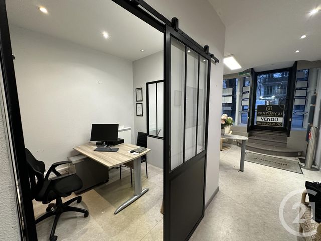 Local commercial à louer - 80.0 m2 - 30 - Gard