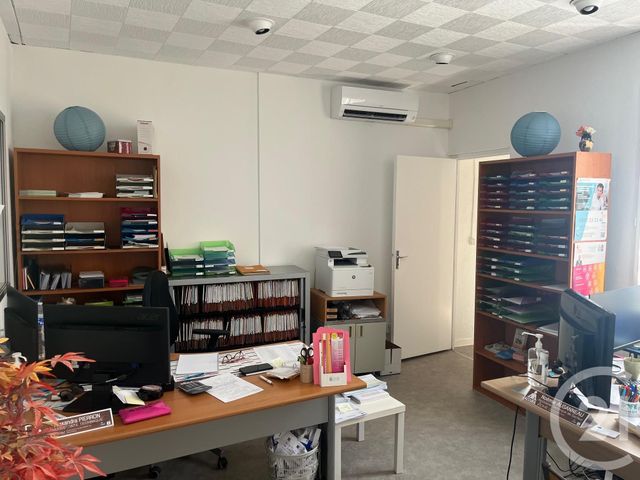 Appartement Local à louer - 2 pièces - 54 m2 - Sommieres - 30 - LANGUEDOC-ROUSSILLON