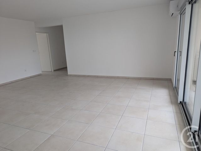 Appartement F4 à vendre - 5 pièces - 86 m2 - Marsillargues - 34 - LANGUEDOC-ROUSSILLON