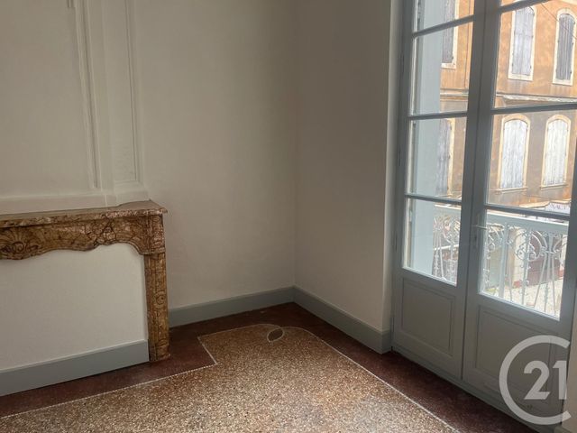 Appartement F2 &agrave; louer - 2 pi&egrave;ces - 43 m2 - Sommieres - 30 - LANGUEDOC-ROUSSILLON