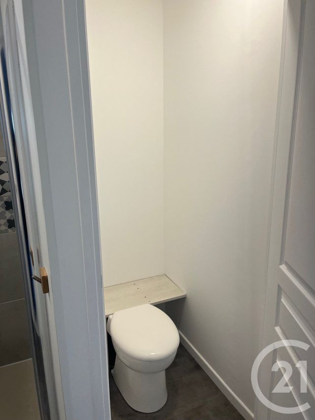 Appartement F2 &agrave; louer - 2 pi&egrave;ces - 29,28 m2 - Cannes Et Clairan - 30 - LANGUEDOC-ROUSSILLON