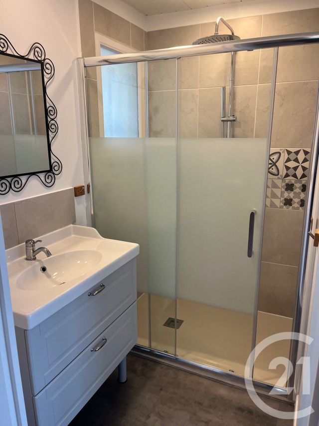 Appartement F2 &agrave; louer - 2 pi&egrave;ces - 29,28 m2 - Cannes Et Clairan - 30 - LANGUEDOC-ROUSSILLON