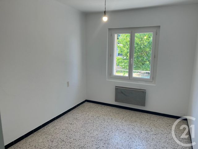 Appartement F4 &agrave; louer - 4 pi&egrave;ces - 79,30 m2 - Moulezan - 30 - LANGUEDOC-ROUSSILLON