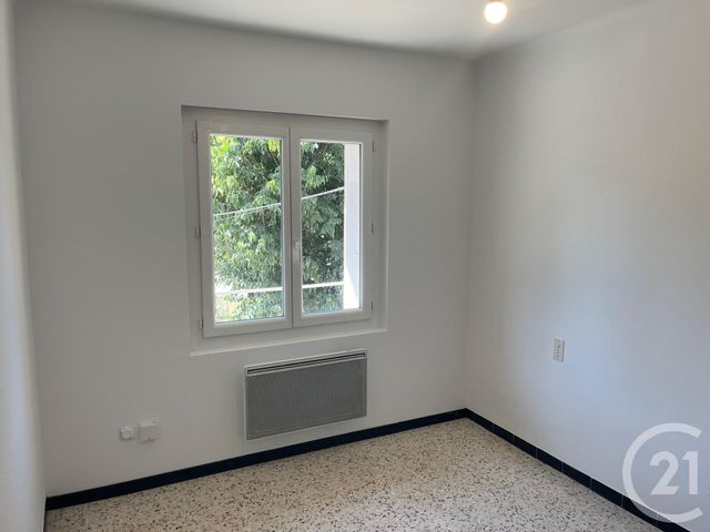 Appartement F4 &agrave; louer - 4 pi&egrave;ces - 79,30 m2 - Moulezan - 30 - LANGUEDOC-ROUSSILLON