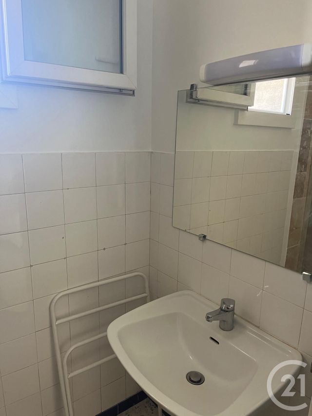 Appartement F4 &agrave; louer - 4 pi&egrave;ces - 79,30 m2 - Moulezan - 30 - LANGUEDOC-ROUSSILLON