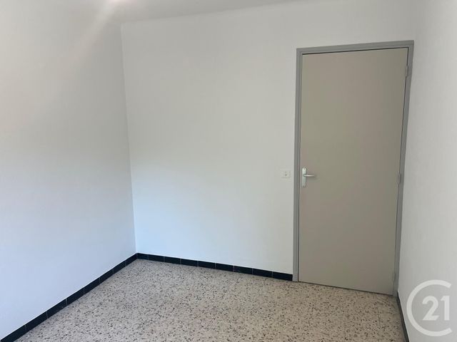 Appartement F4 &agrave; louer - 4 pi&egrave;ces - 79,30 m2 - Moulezan - 30 - LANGUEDOC-ROUSSILLON