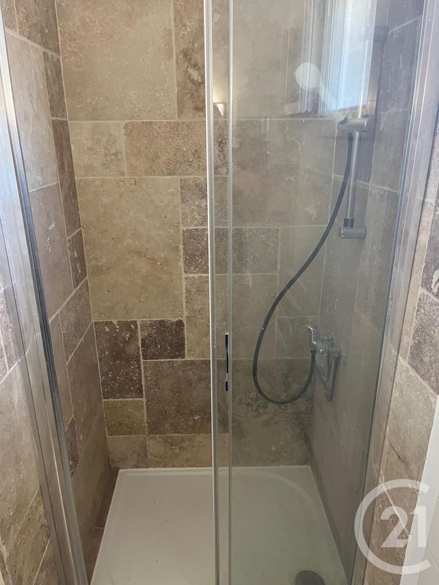 Appartement F4 &agrave; louer - 4 pi&egrave;ces - 79,30 m2 - Moulezan - 30 - LANGUEDOC-ROUSSILLON