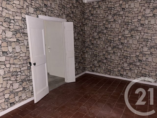 Appartement F2 &agrave; louer - 2 pi&egrave;ces - 59,60 m2 - Sommieres - 30 - LANGUEDOC-ROUSSILLON
