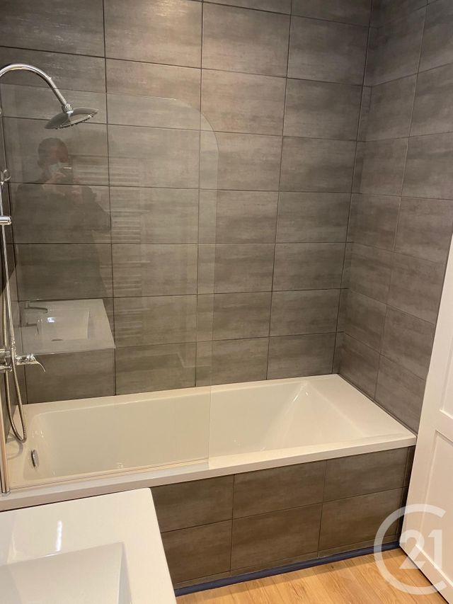 Appartement F2 à louer - 2 pièces - 49,60 m2 - Sommieres - 30 - LANGUEDOC-ROUSSILLON