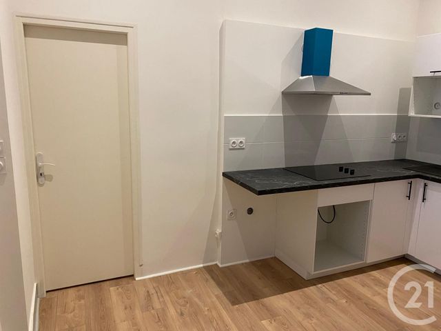 Appartement F2 à louer - 2 pièces - 49,60 m2 - Sommieres - 30 - LANGUEDOC-ROUSSILLON