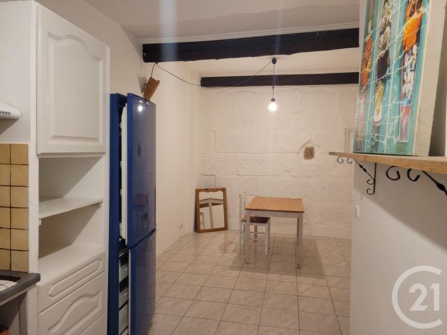 Maison &agrave; louer - 3 pi&egrave;ces - 54 m2 - Sommieres - 30 - LANGUEDOC-ROUSSILLON