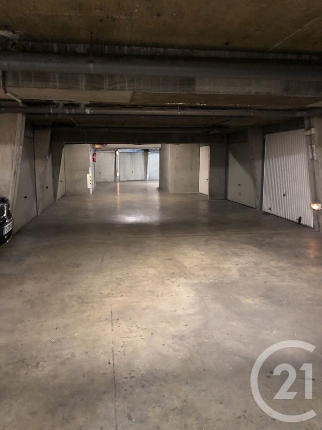 Appartement F3 &agrave; louer - 3 pi&egrave;ces - 70,12 m2 - Nimes - 30 - LANGUEDOC-ROUSSILLON