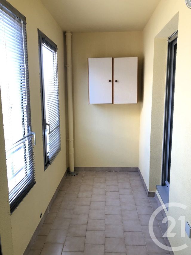 Appartement F3 &agrave; louer - 3 pi&egrave;ces - 70,12 m2 - Nimes - 30 - LANGUEDOC-ROUSSILLON