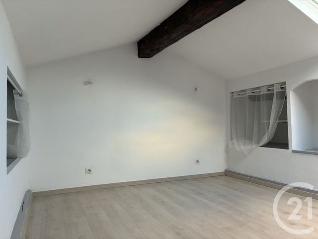 Appartement F3 &agrave; louer - 3 pi&egrave;ces - 38,60 m2 - Sommieres - 30 - LANGUEDOC-ROUSSILLON
