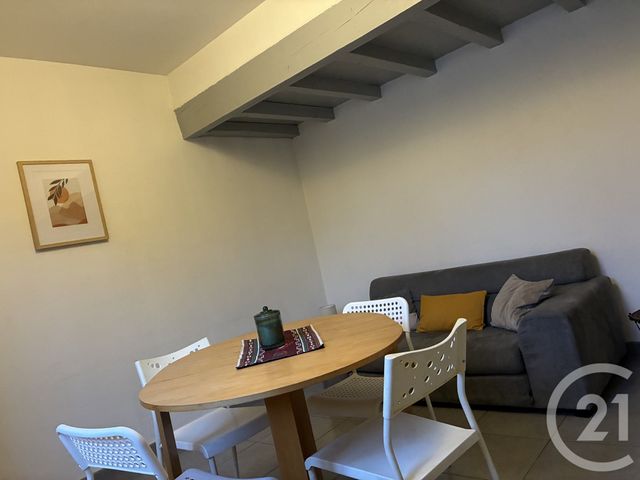 Appartement F3 &agrave; louer - 3 pi&egrave;ces - 38,60 m2 - Sommieres - 30 - LANGUEDOC-ROUSSILLON